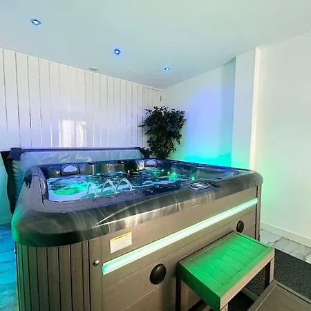 Hambleton Hideaway Holiday home *